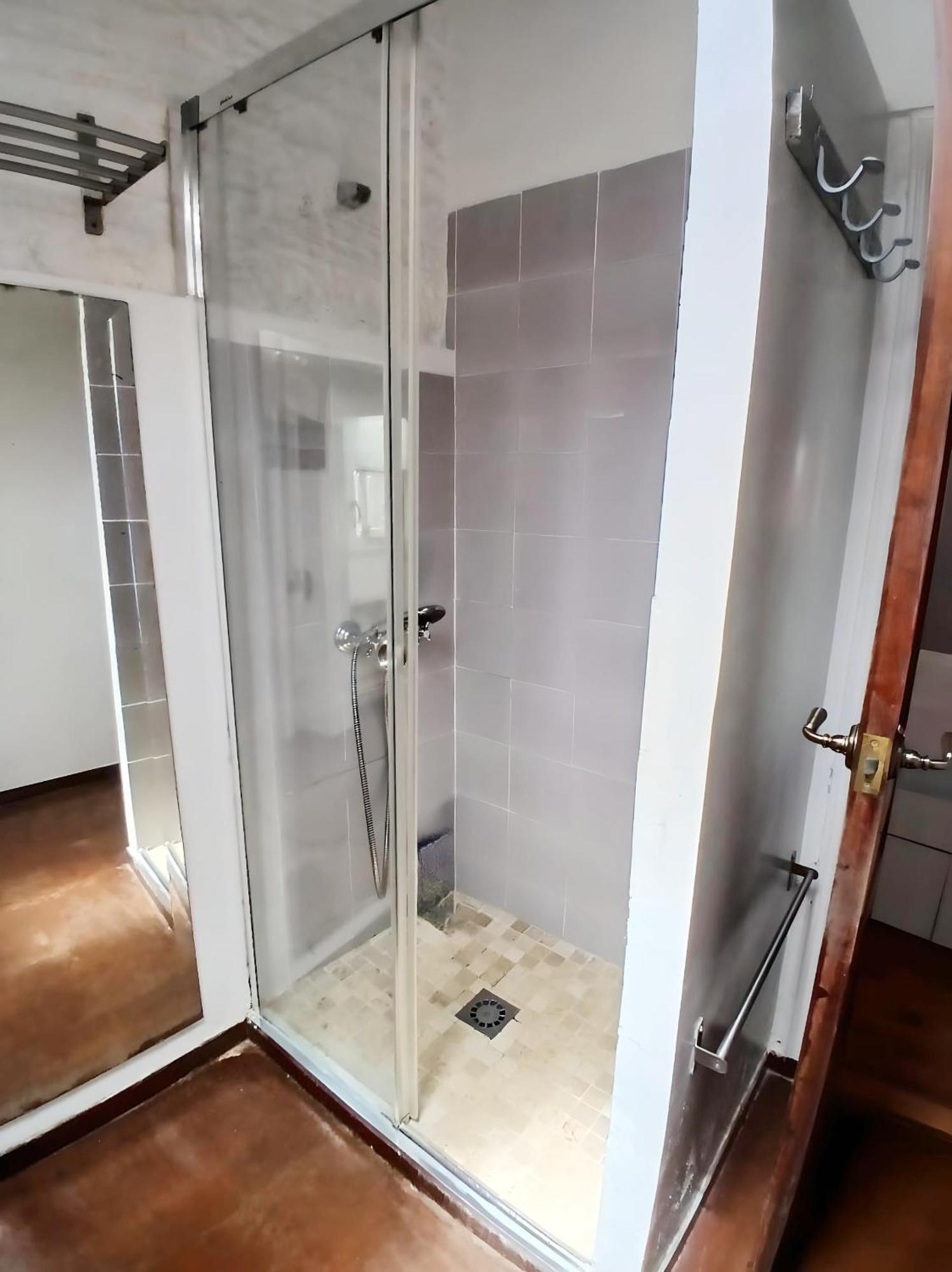 Estudio Ciutat Vella Al Lado De Jardines Del Turia Apartment Valencia Exterior foto